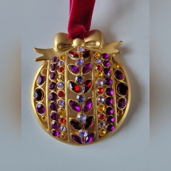 Jeweled Ormanments - Picture 3 of 5